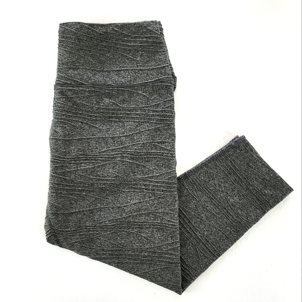 BCG Textured Capri Leggings Medium Charcoal Gray